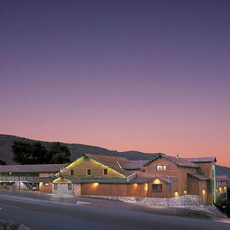 Topaz Lodge Topaz Lake Exterior photo